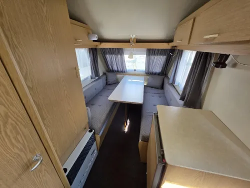 Kip Kompakt 420 EK Fixed toilet and awning! photo: 6