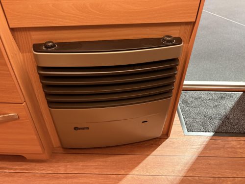 Knaus Sudwind Silver Selection 420 QD luifel - fietsdrager  foto: 18