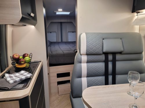 Chausson V 690 Sport-line pop-top roof photo: 13