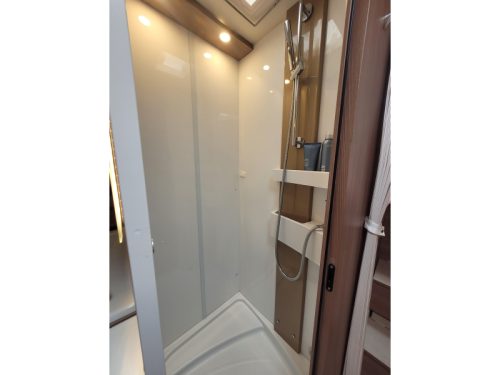 B&uuml;rstner Lyseo Harmony Line 690 G Flat floor/4 berths. photo: 17