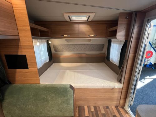 Weinsberg CaraOne 550 QDK Mover, Markise, Vorzelt Foto: 11