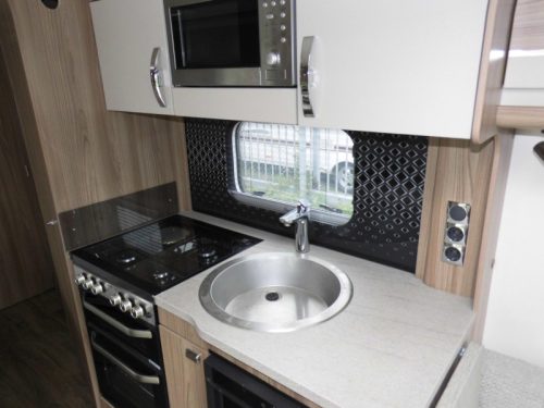 Sprite Cruzer 495 SR cassette awning! photo: 4