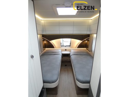 Hobby Excellent Edition 540 UL Mover, awning, bike rack photo: 14