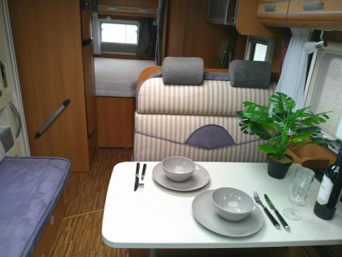 Dethleffs Advantage T 6501 B super spacious layout photo: 3