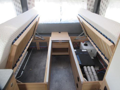Dethleffs Nomad Avantgarde 510 LE AS NEW! TALL FRIDGE. photo: 5