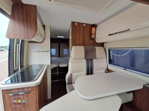 Karmann Davis 620 Automatic / single beds  photo: 6