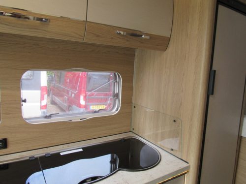 LMC T663G Semi-integrated Single beds 5 Seats year of manufacture 11-2022 photo: 20