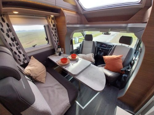 Knaus Tourer Van 500 MQ beau et compact de 590 cm photo : 3