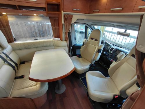 Carthago Chic C-Line T 4.3 - AIR SUSPENSION - AUTOMATIC photo: 2