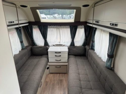 Swift Mondial 370 SE mover unico verona awning photo: 11