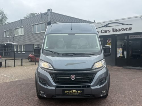 Karmann davis 620 9 speed automatic van conversion 141 hp euro 6 single beds awning fly screen door swing-out bike rack solar panel photo: 1
