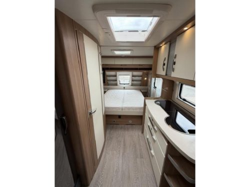 Hobby De Luxe 540 UFF Incl. Mover and Airco photo: 13