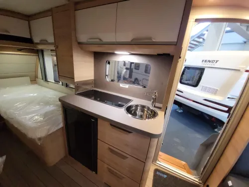 Knaus Sudwind Black Selection 460 EU super complet d'usine photo : 15
