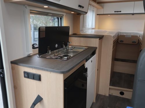 Sunlight Adventure Edition V66 COMPACT/SINGLE BEDS photo: 11