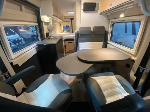 Sunlight Cliff 640 Stoere Kastenwagen Einzelbetten Foto: 3