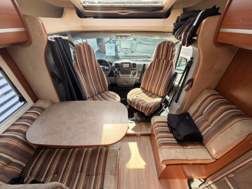 Challenger Mageo 118 Queensbed Fiat 130PS Foto: 14