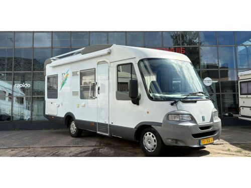 Knaus Travel-Liner 708 Festbett, Hubbett, 130 PS Foto: 2
