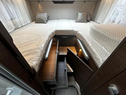 Adria Coral Supreme 670 DL Leder, Adapt. Cruise foto: 18