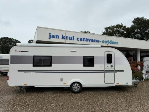 Adria Adora 613 HT sehr komplett Foto: 1