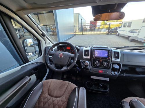 Knaus Platinum Selection 650 MEG L&auml;ngsbetten Doppelboden  Foto: 21