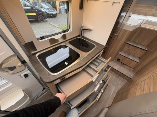 Hymer Exis-i 580 Kein Hubbett - 1. Besitzer Foto: 11