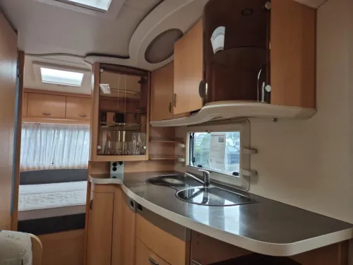 Hobby De Luxe 440 SF photo: 7