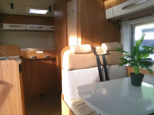Carado fine maneuverable Motorhome photo: 3