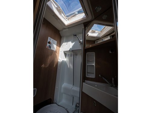 Malibu 640 LE / Free storage photo: 12