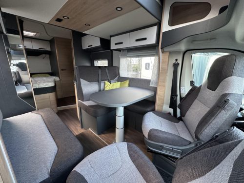 Knaus L!ve Wave 650 MF AUTOMATIC + POP-TOP ROOF photo: 1