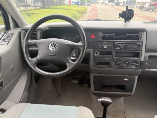 Volkswagen California 2.5 TDI T4 Generation 2001 AUT photo: 9