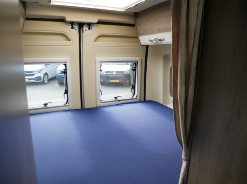 Bavaria V600G, 6 Meter Van conversion, Transverse bed!! photo: 18