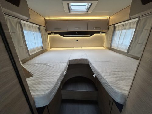 Knaus Van TI Man 650 MEG with leveling system photo: 8