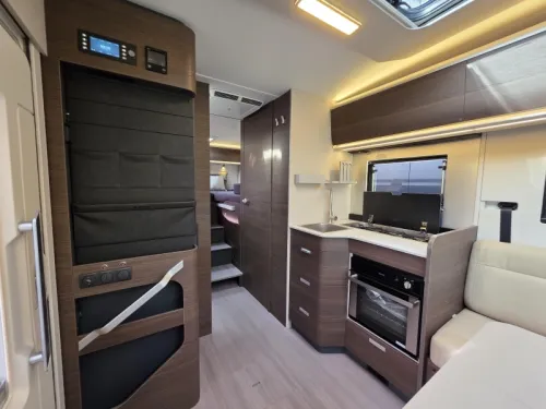 Adria Coral Supreme 670 DL  photo: 11