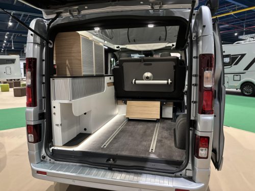 Pilote CV 505 BC 5-Person camper van! photo: 10