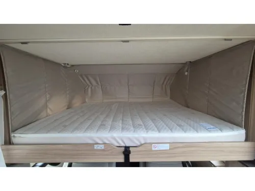 Hymer Exsis-I 588 EX Euro 6 / Single beds photo: 15