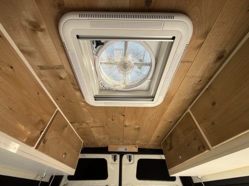 VOLKSWAGEN CRAFTER 35 AUT Foto: 8
