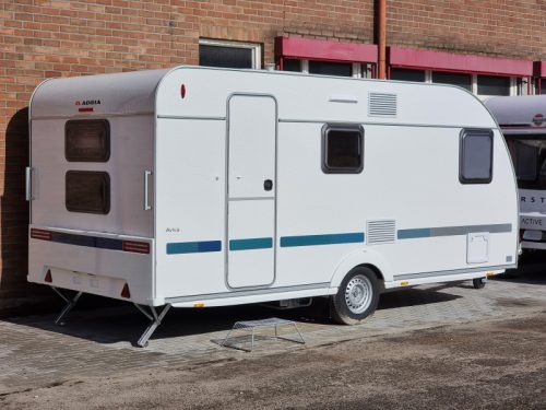 Adria Aviva 472 PK photo: 2