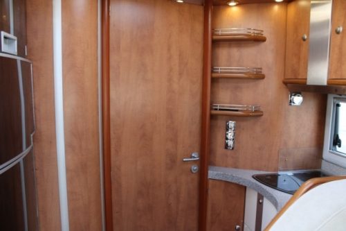 Carthago Chic C Line I 5.0 1. Besitzer Fiat 3.0 Liter 160 PS 4250 kg Chassis Einzelbetten 5 Sitzpl&auml;tze (122 Foto: 43