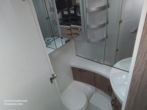 Hobby Prestige 560 UL Single beds+dinette photo: 7