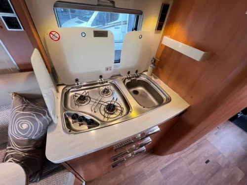 Hymer DuoMobil 534 DL RONDZIT/LUCHTVERING Foto: 8
