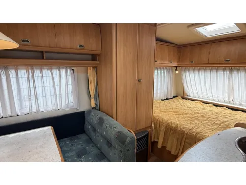 Hobby Excellent Easy 400 SF cama transversal asiento de tren inodoro foto: 4