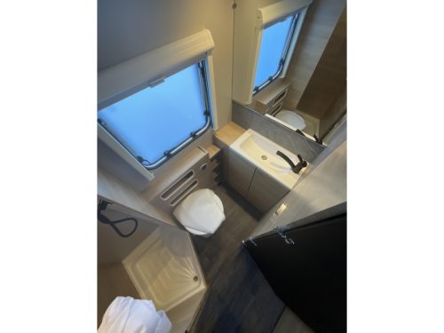 Weinsberg CaraOne 550 QDK STOCKBETT-DUSCHE-GER&Auml;UMIG foto: 12