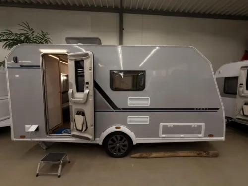 Knaus Sport Platinum 420 QD Platinum+1500KG+Boden Foto: 1