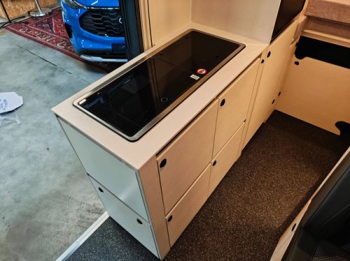 tourne mobil 6.4 Select 2.2 BlueHDI 180PK Automaat - ALL SEASON photo: 3