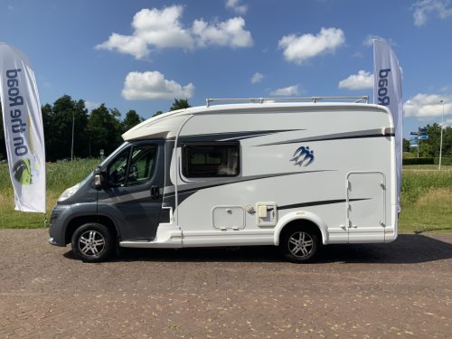 Knaus Van Ti 600 2.3 130 HP Semi-integrated, Transverse bed, Half-dinette, Swivel seats, etc. Year of manufacture 2013 Motorhome centre on the road Marum photo: 4