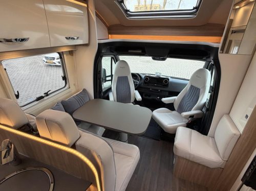 B&uuml;rstner Harmony T660 Solar panels 2X Air conditioning Air suspension Inverter photo: 11