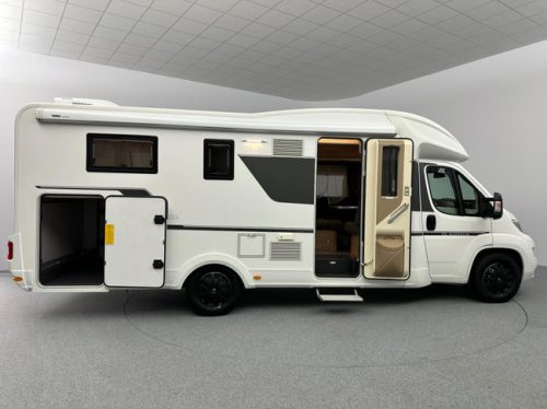 Adria Coral Axess 670 SL photo: 17