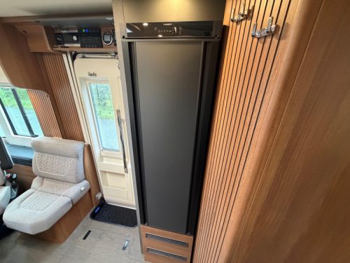 Carthago C-Tourer I 145 RB LE E&P/LITHIUM/AIRCO Foto: 7