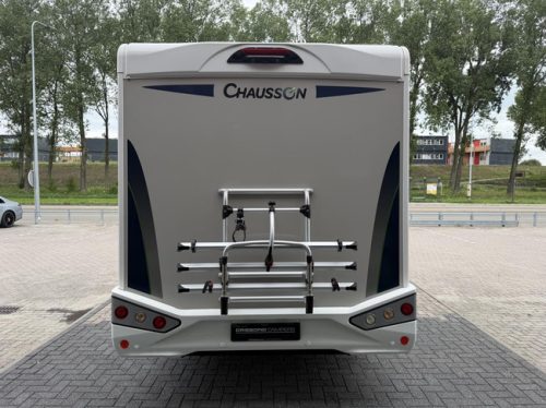 Chausson 640 Titanium Premium 170HP Automatic Lift Bed Solar Panel Very Spacious photo: 9