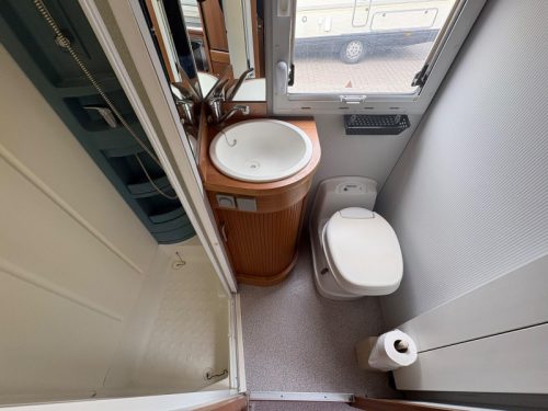 Knaus Sun Liner 708 GH Air conditioning,Fixed bed,Pop-top roof  photo: 18